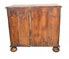 William and Mary Walnut Chest Of Drawers - 4474334