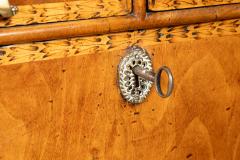 William and Mary Walnut Chest Of Drawers - 4474363