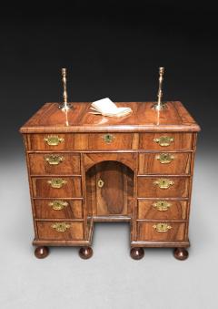 William and Mary Walnut Kneehole Desk - 4480119