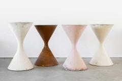 Willy Guhl LARGE WILLY GUHL HOURGLASS PLANTER - 1829764