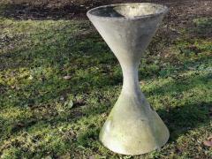 Willy Guhl Willy Guhl Extra Large Diablo Hourglass Planter in Wonderful Original Condition - 4186800