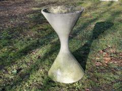 Willy Guhl Willy Guhl Extra Large Diablo Hourglass Planter in Wonderful Original Condition - 4186801
