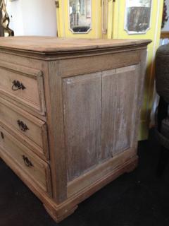 Wonderful 19th Century Natural Oak Oversized Chest - 4627816
