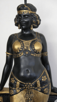 Wonderful Ceramic Table Lamp of an Egyptian Female - 2526243