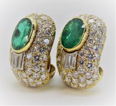 Wonderful David Webb Emerald and Diamond Earrings - 1644727