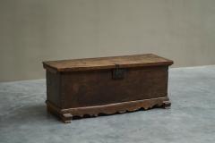 Wonderful Early 18th Century Chest in Oak and Wrought Iron - 4582107