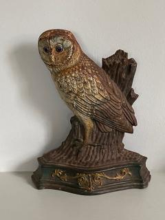 Wonderfully realistic and amusing decorated OWL Iron Doorstop  - 2940698