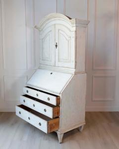 Writing cupboard from around 1800 hundered in pine Sweden - 4564403