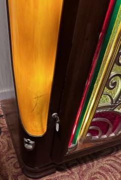 Wurlitzer Juke Box Model 700 Original and Restored Art Deco Circa 1940 - 3811167