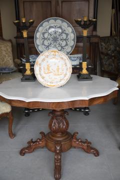 YELLOW AND WHITE FAIENCE DE MOUSTIERS SERVING PLATE WITH SHAPED RIM - 4513621