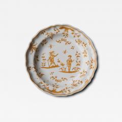 YELLOW AND WHITE FAIENCE DE MOUSTIERS SERVING PLATE WITH SHAPED RIM - 4513684