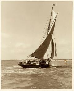 Yacht Alpha early silver photographic print by Beken of Cowes - 897971