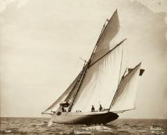 Yacht Leander early silver photographic print by Beken of Cowes - 897977