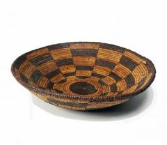 Yavapai basketry tray - 3810333