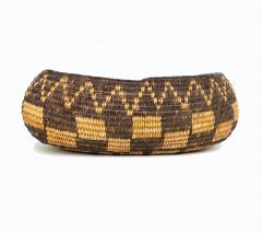 Yavapai or possibly Western Apache antique oval basket - 4601217