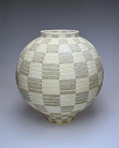 Yoonjee Kwak Contemporary Monumental Moon Jar Hand Built Stoneware 2020s - 3788000