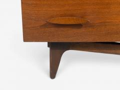 Young Manufacturing Highboy Dreser Walnut USA 1960s - 4601942