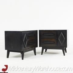 Young Manufacturing Mid Century Ebonized Nightstands Pair - 2570314