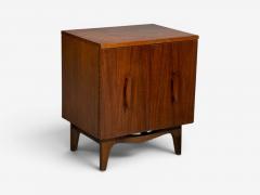 Young Manufacturing Modern Nightstands Walnut USA 1960s - 4598434