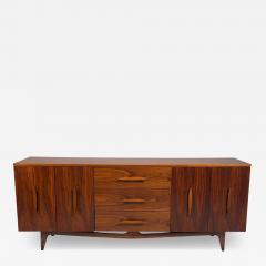 Young Manufacturing Standard Dreser Walnut USA 1960s - 4622035
