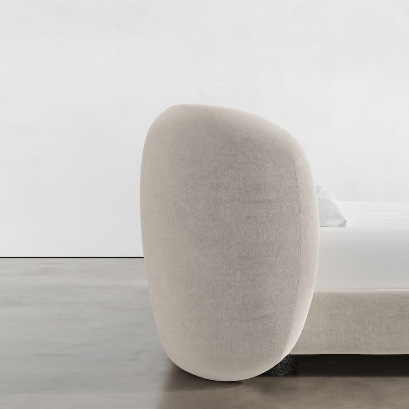 Aguirre Design ASH BED