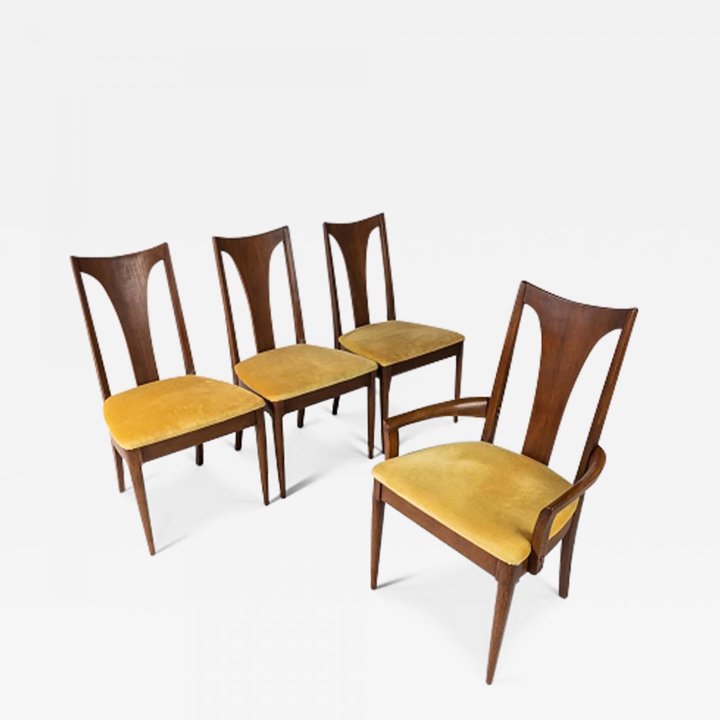 https://cdn.incollect.com/sites/default/files/zoom/-Broyhill-Furniture-Set-of-Four-4-Mid-Century-Modern-Brasilia-Dining-Chairs-in-Walnut-by-Broyhill-587837-2774792.jpg