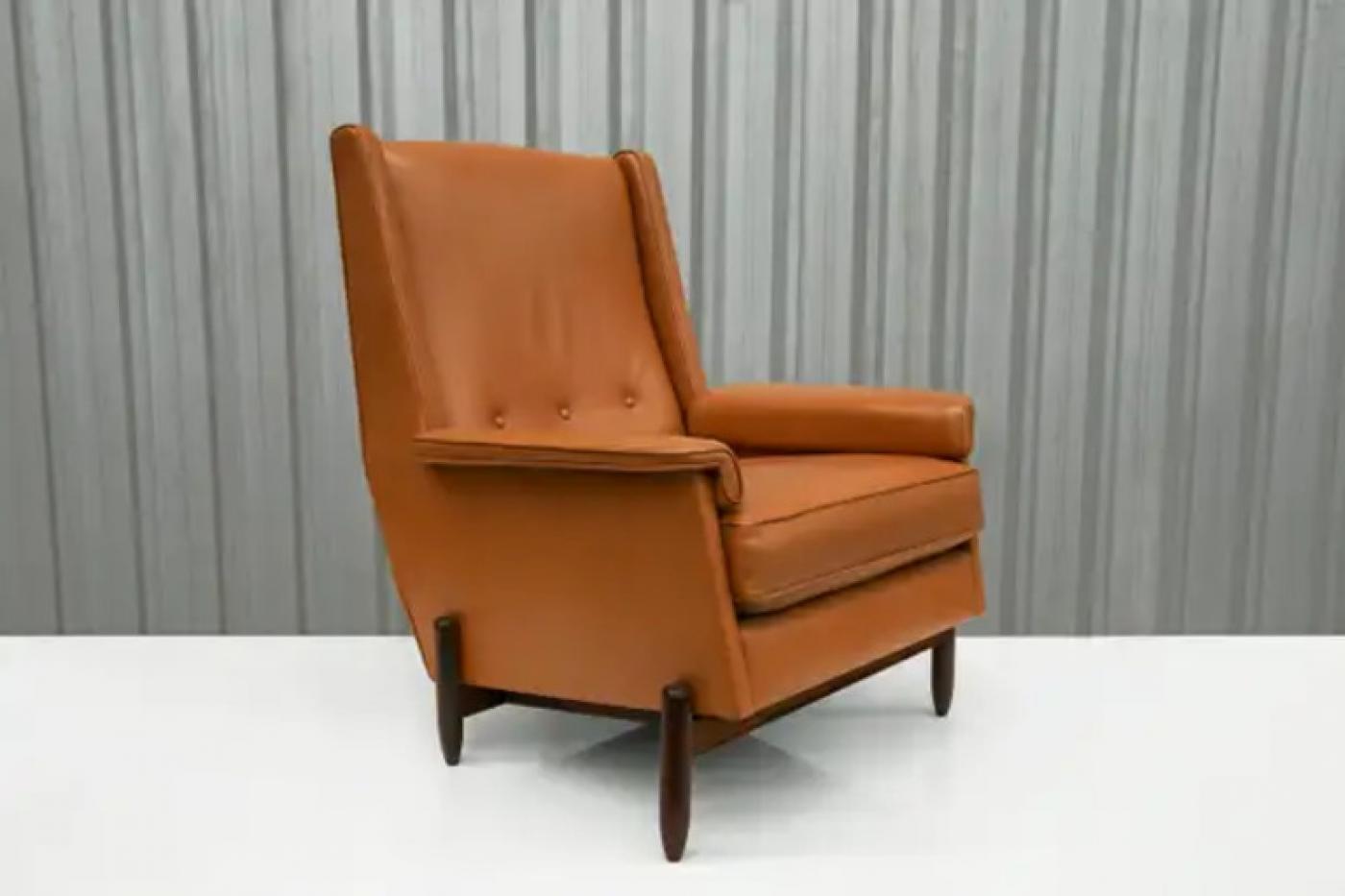 Jorge Jabour - Brazilian Modern Club Chair in Hardwood & Leather by ...