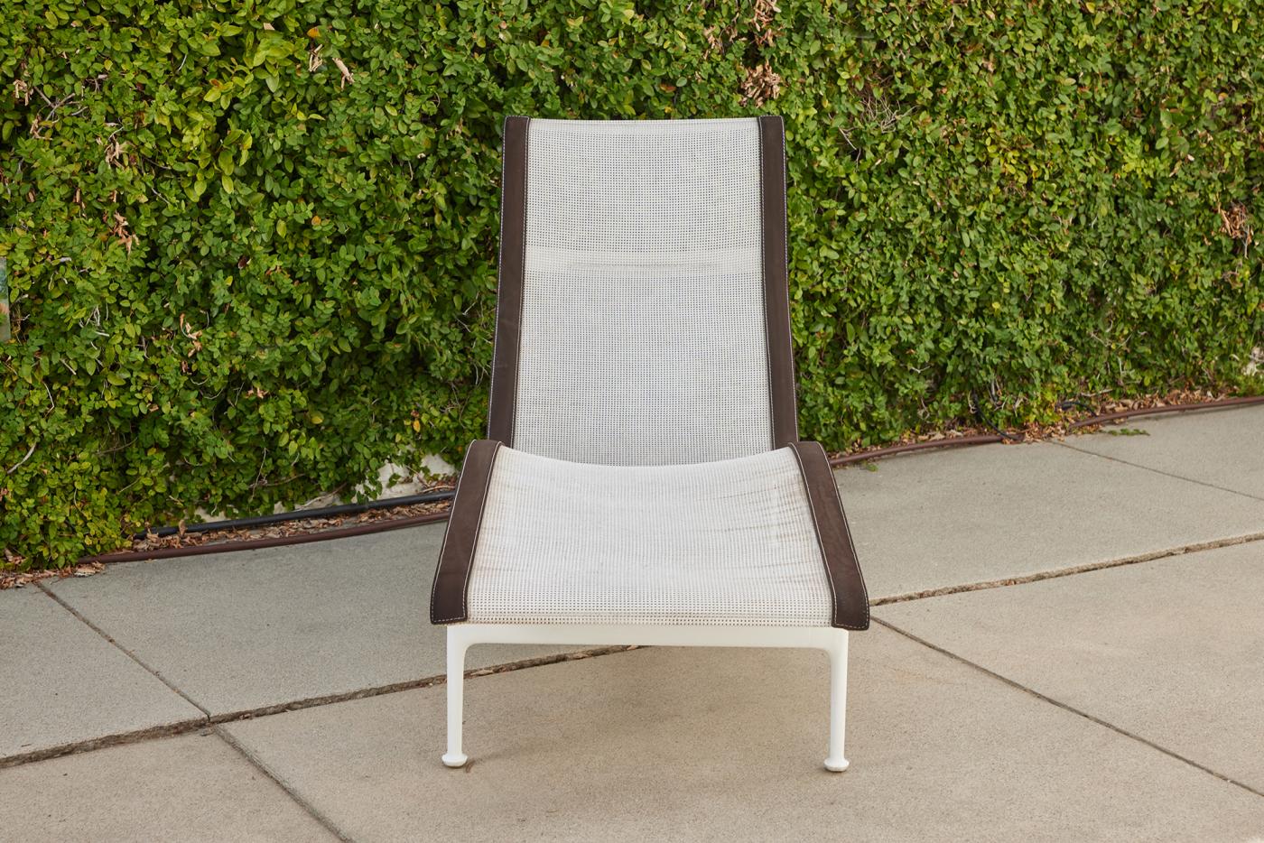 Knoll Vintage 1966 Richard Schultz Outdoor Contour Chaise Lounge for