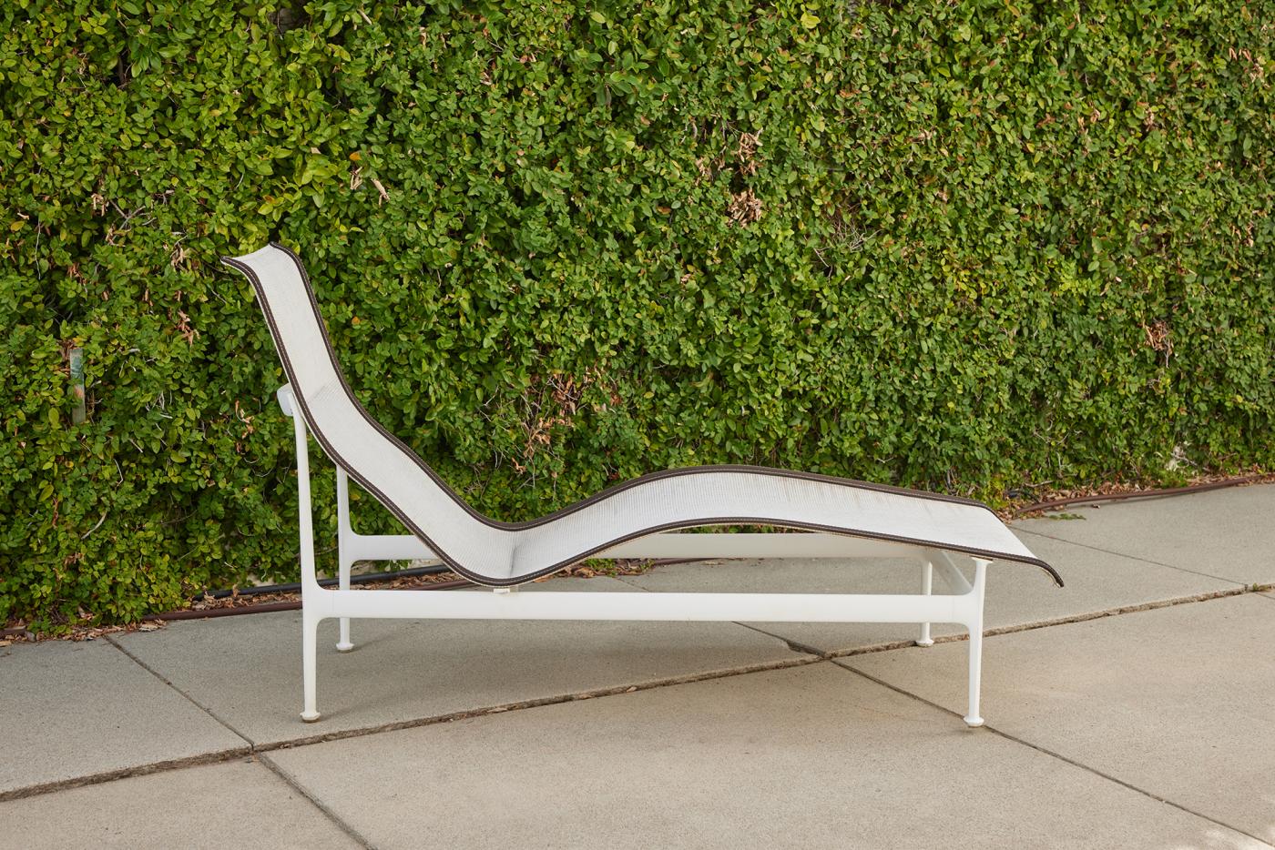 Knoll Vintage 1966 Richard Schultz Outdoor Contour Chaise Lounge for