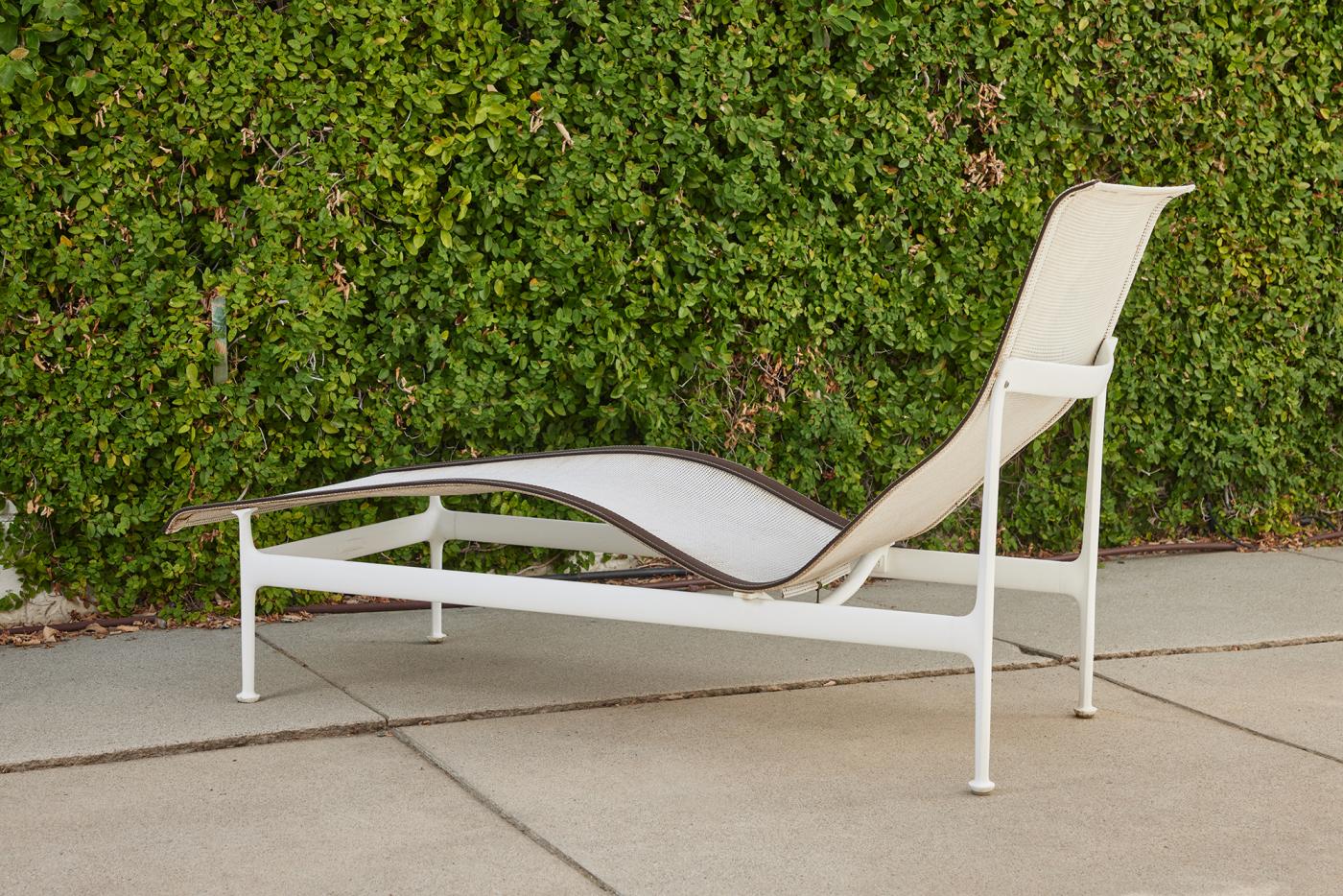 Knoll Vintage 1966 Richard Schultz Outdoor Contour Chaise Lounge for