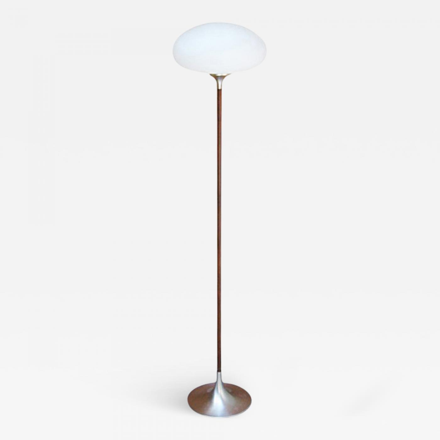 laurel lamp mushroom