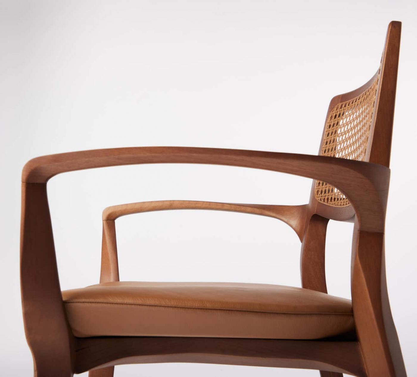 SIMONINI© - Post-Modern style Aurora chair in sculpted walnut finish ...