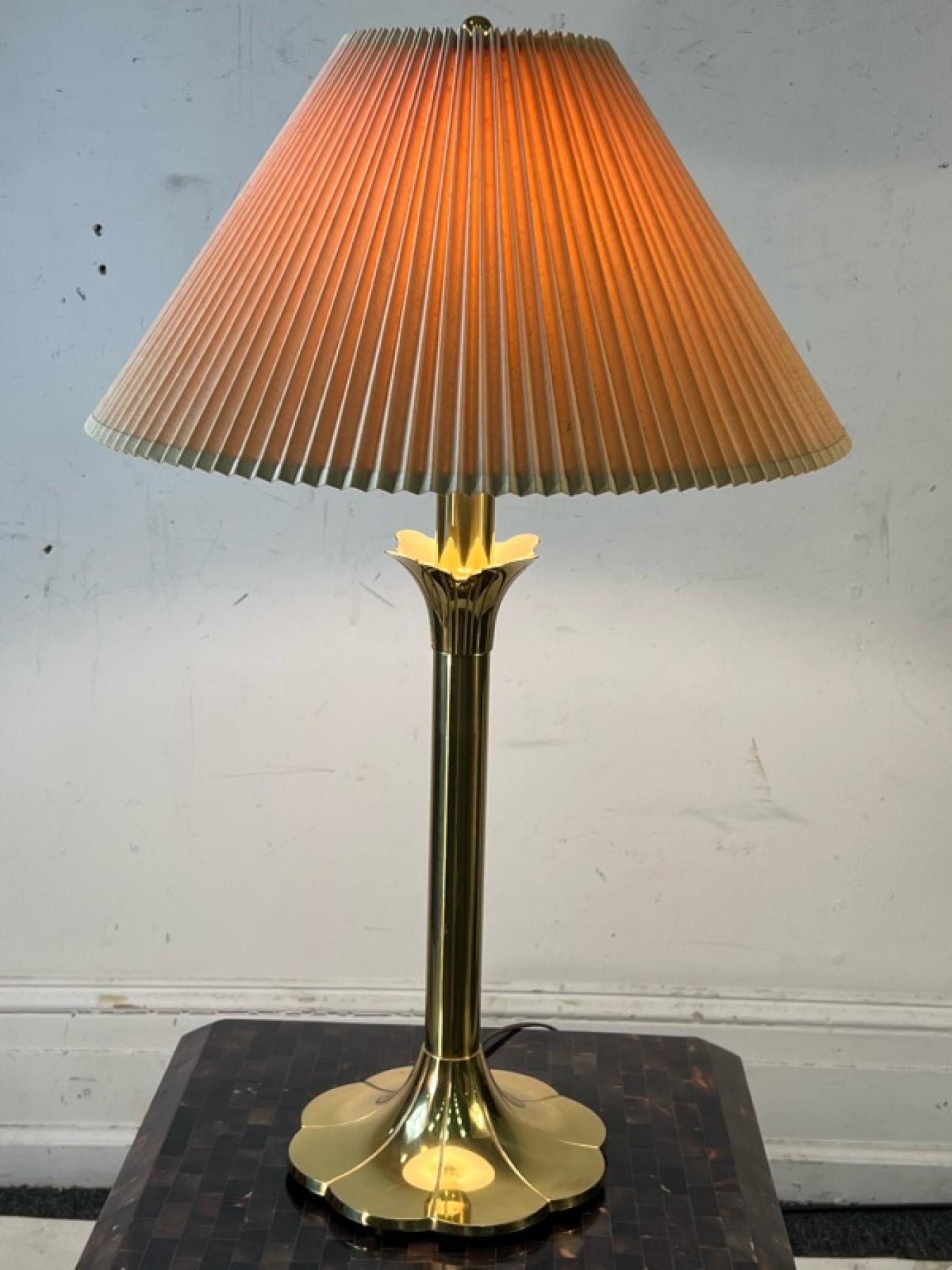 Stiffel Lamp Company EXCEPTIONAL PAIR OF BRASS FLORAL FORM MODERN LAMPS