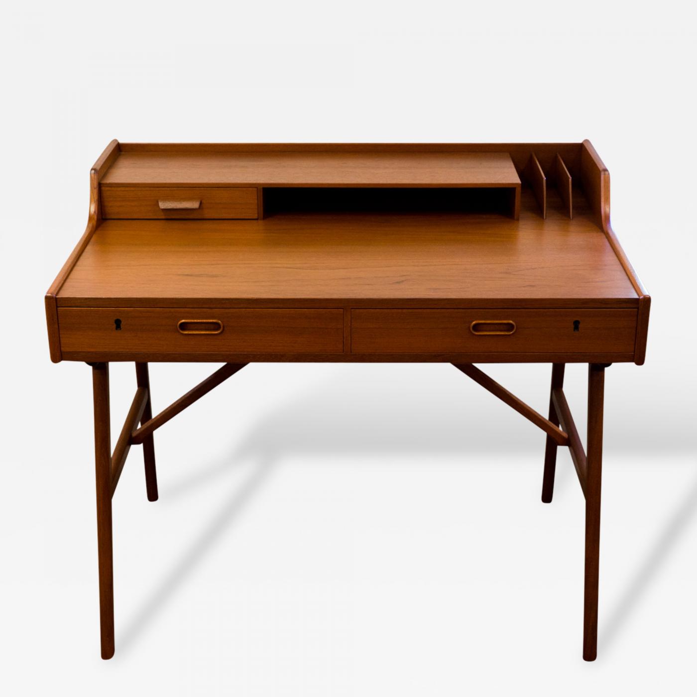 Svend A Madsen Petite Danish Modern Desk In Teak By Svend Aage - Listings Furniture Case Pieces Desks Secretaries · Svend Madsenpetite Danish Modern svend a madsen petite danish modern desk in teak by svend aage - listings furniture case pieces desks secretaries · svend madsenpetite danish modern