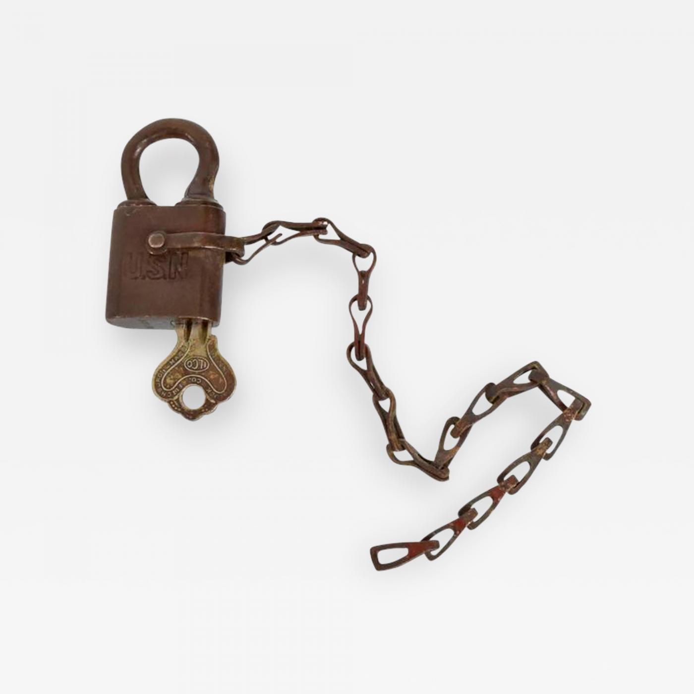 https://cdn.incollect.com/sites/default/files/zoom/-United-States-Navy-Antique-Brass-Lock-for-USN-with-Key-and-Chain-199421-370160.jpg