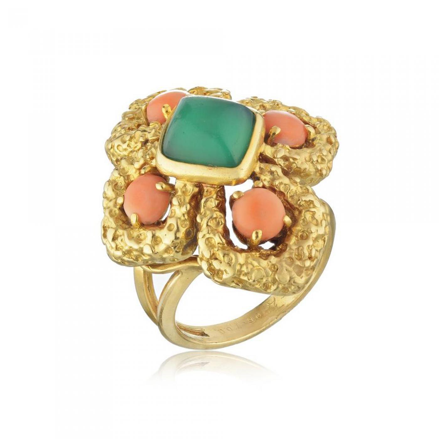 Van Cleef and Arpels Vintage 18ct yellow gold coral and diamond