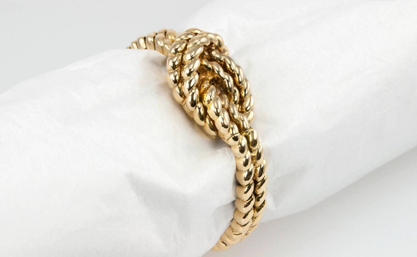 Van Cleef & Arpels - Van Cleef & Arpels Hidden Watch Gold Knot Bracelet ...