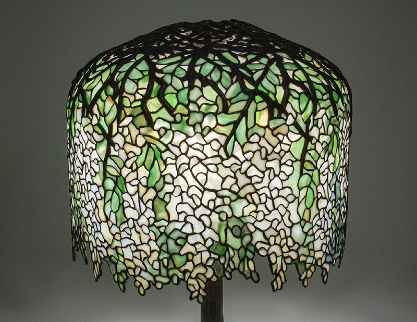 Tiffany Studios - Tiffany Studios 'Wisteria' Table Lamp