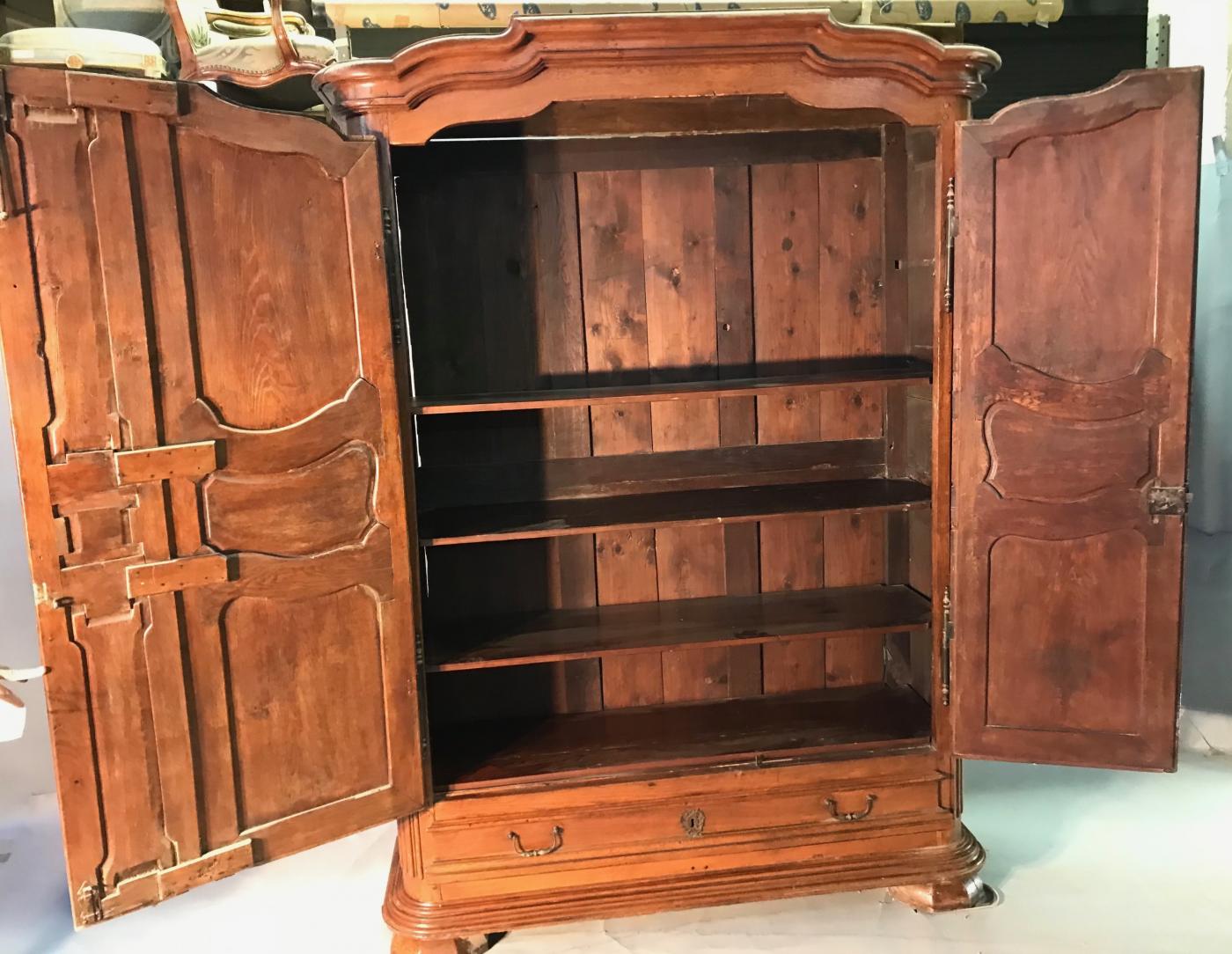 1820's ITALIAN OAK ARMOIRE