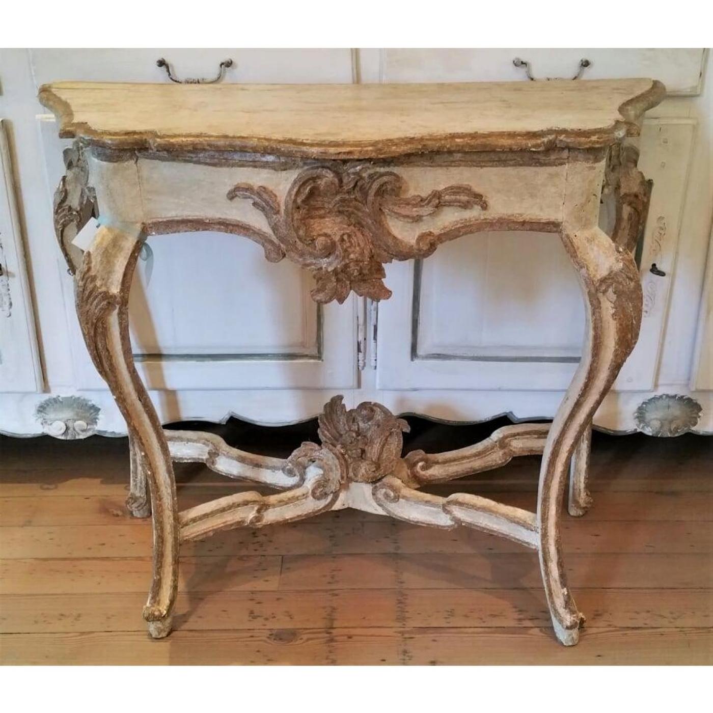 18TH CENTURY ROCOCO ITALIAN CONSOLE