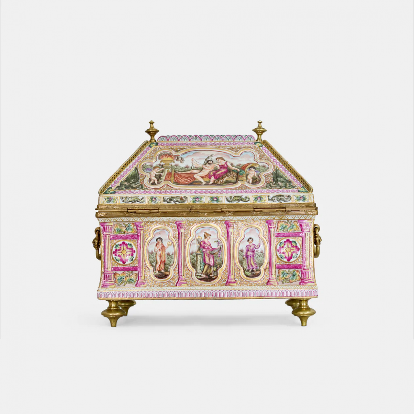 Capo Collect A LARGE ANTIQUE ITALIAN CAPODIMONTE HINGED BOX, CIRCA 1900
