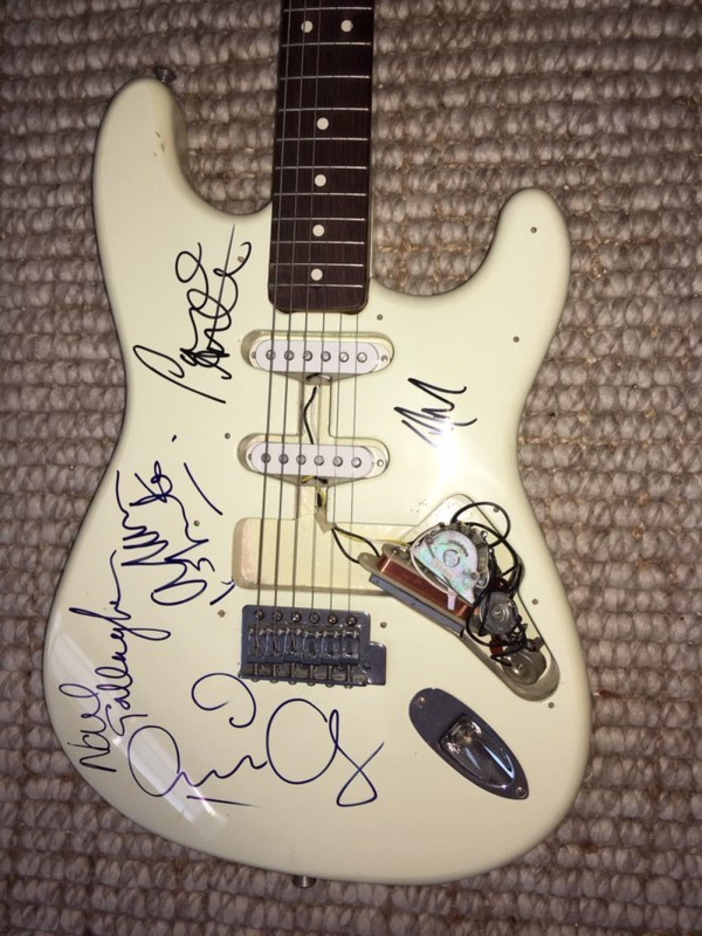 Fender Guitars AUTOGRAPHED OASIS ELECTRIC GUITAR