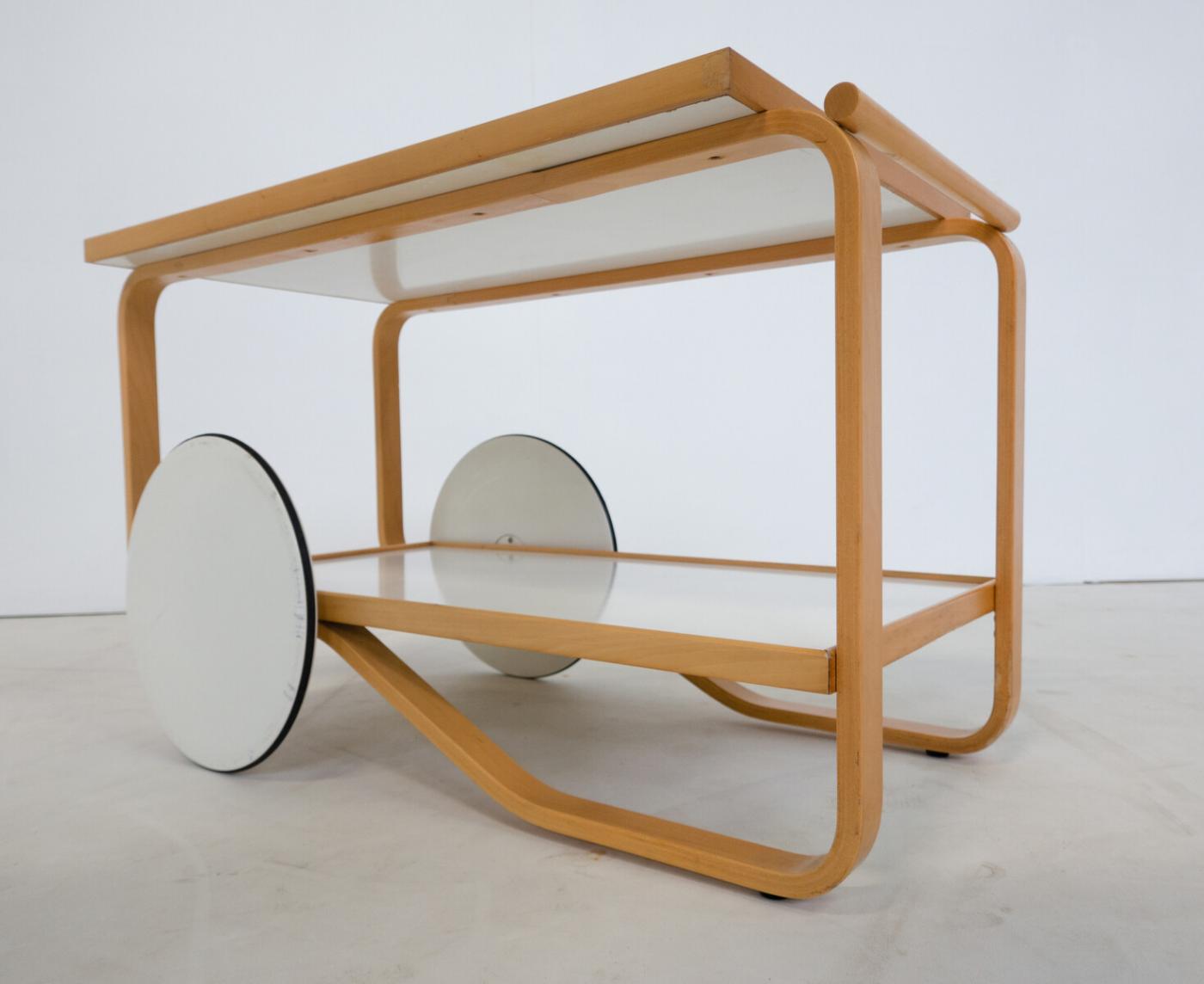 Alvar Aalto - Mid Century Modern "901" Serving Trolley by Alvar Aalto