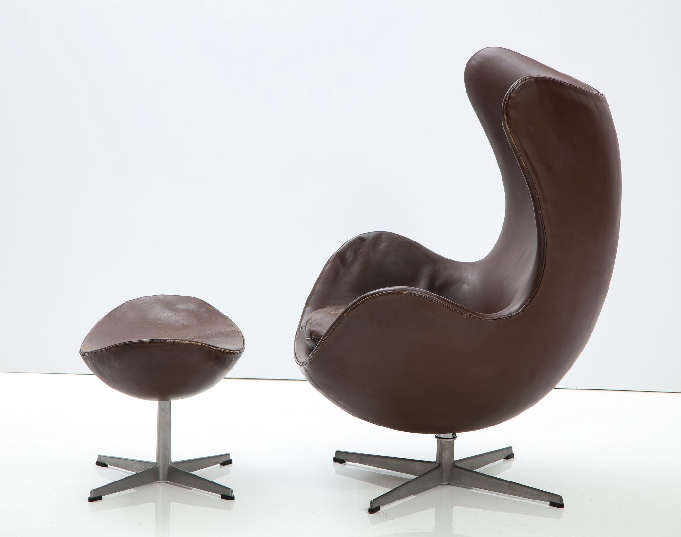 Arne Jacobsen Arne Jacobson 'Egg' Chair and Ottoman, Original Leather