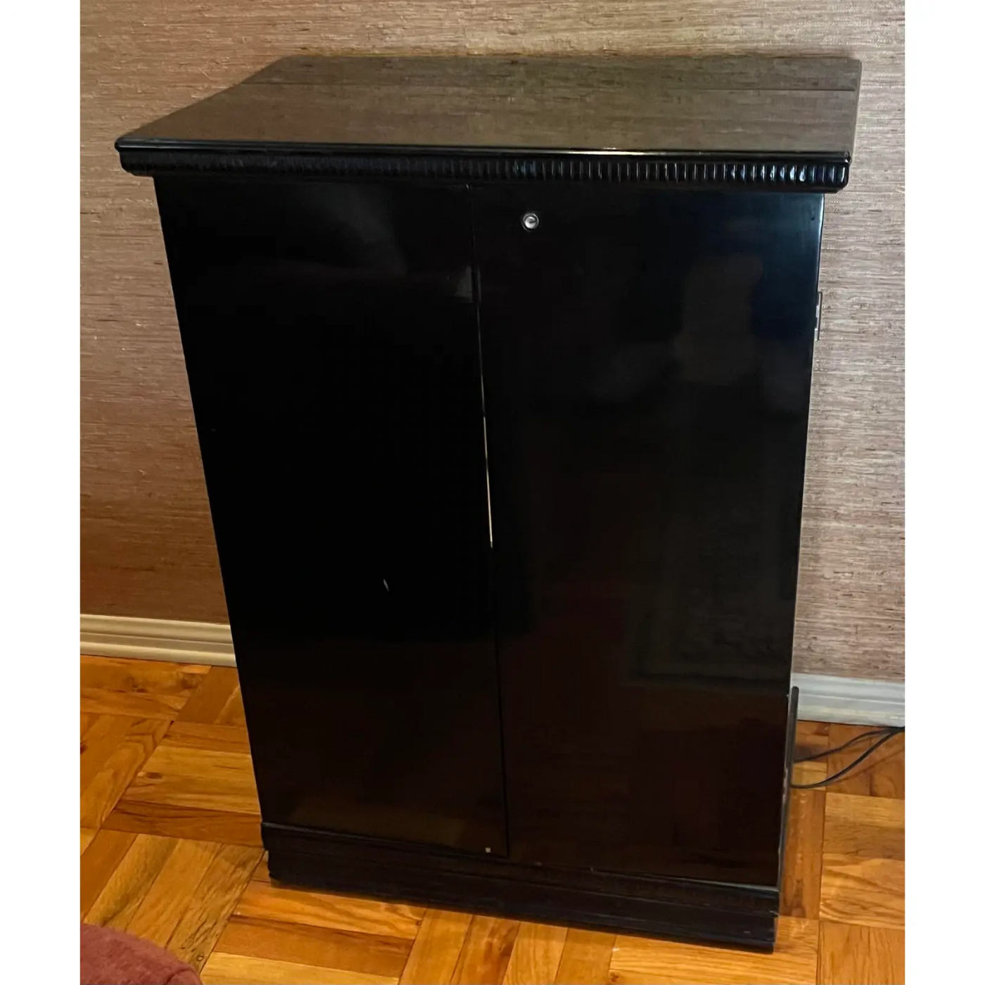 Art Deco Cocktail Bar Hideaway Black Lacquer