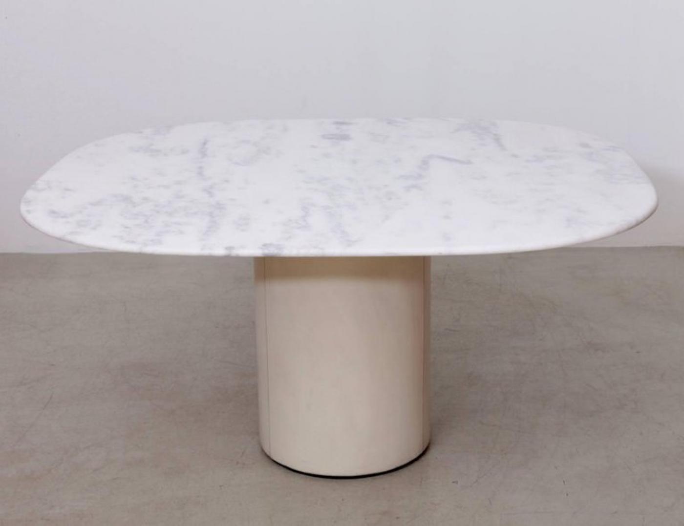 B&B Italia Dining Table by 1970s B&B Italia in Leather and Marble