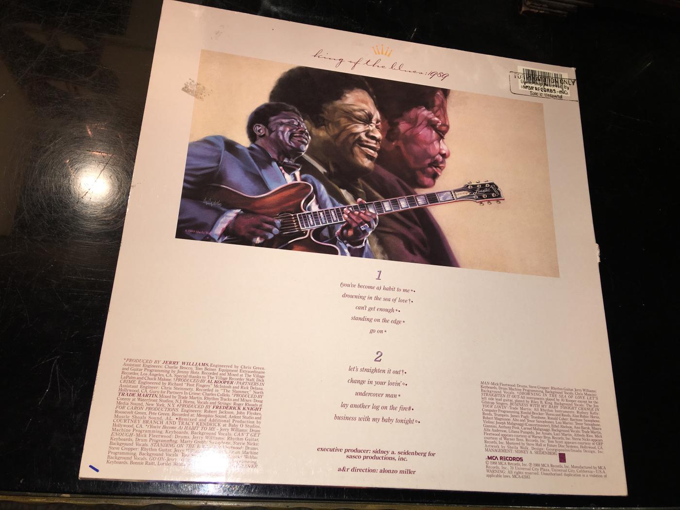 BB KING 'KING OF THE BLUES' AUTOGRAPHED ALBUM