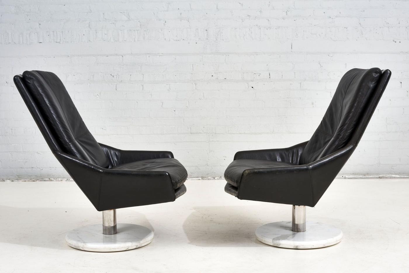 Black Leather Lounge Chairs with Calacutta Marble Bases, 1970