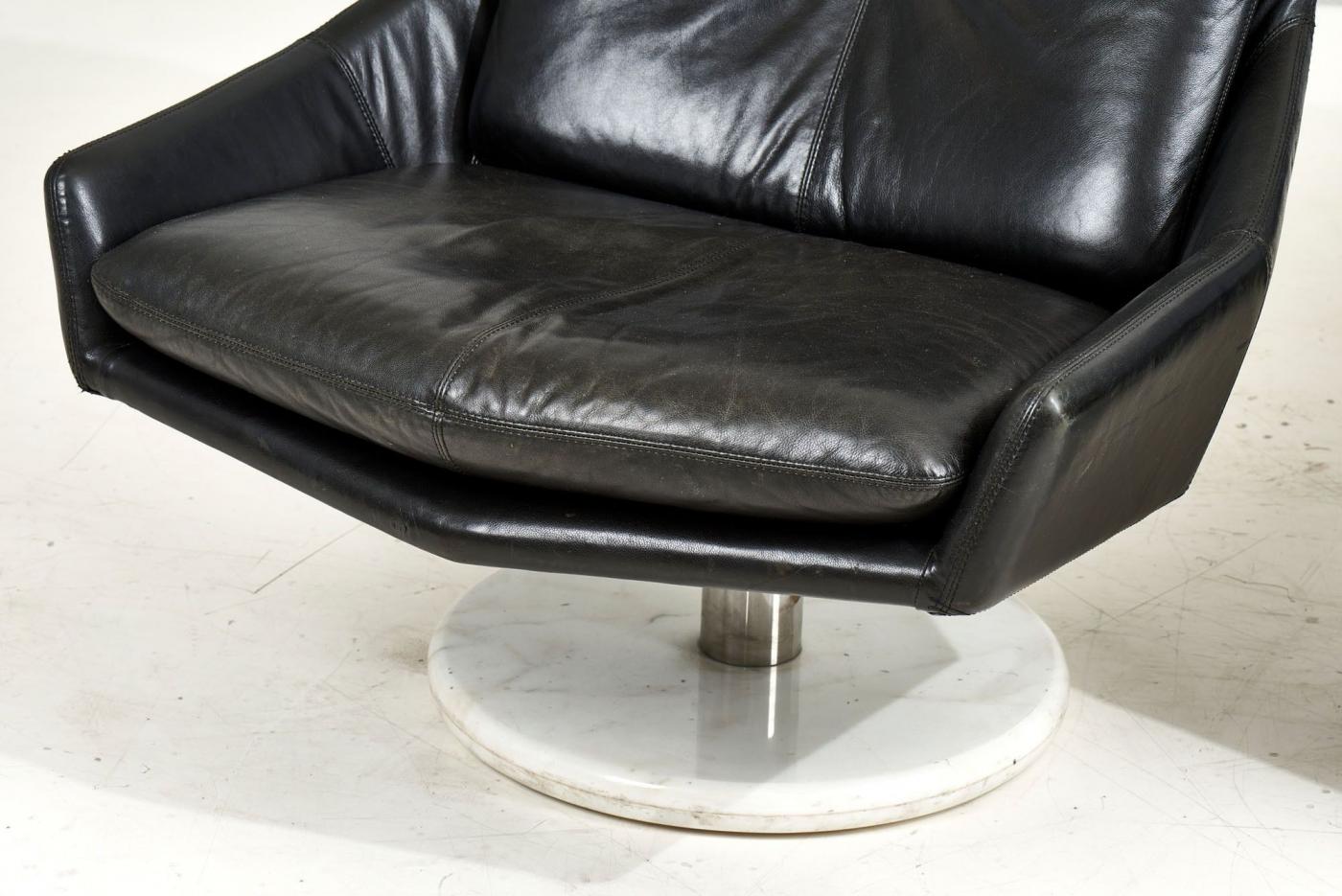 Black Leather Lounge Chairs with Calacutta Marble Bases, 1970