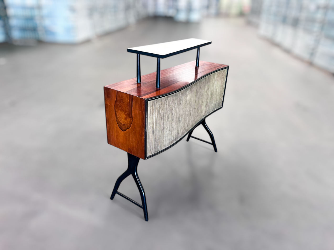 Brazilian Mid-century Modern Bar with Curved Shape in Two Woods, c. 1950s